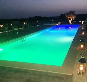 Scilla Maris Charming 3* Noto