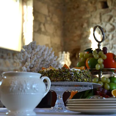 Scilla Maris Charming Hotel