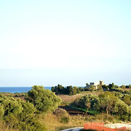 Scilla Maris Charming 3* Noto